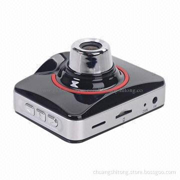 Auto-on/off dash camera, good night vision, 1,920 x 1,080P real time recording